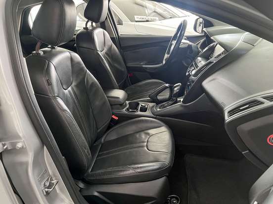 FORD-FOCUS-2.0 TITANIUM SEDAN 16V FLEX 4P POWERSHIFT FORD-FOCUS-2014
