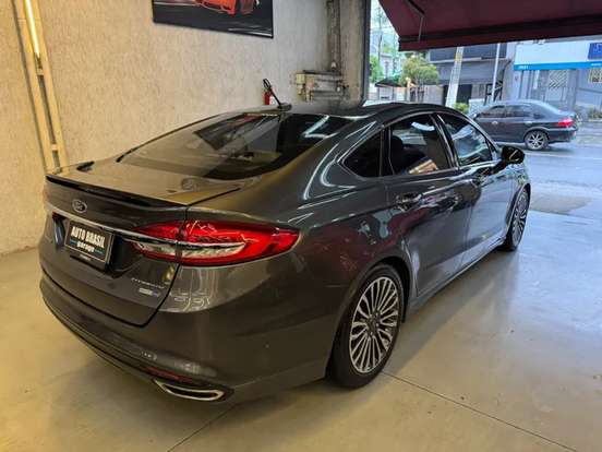 FORD-FUSION-2017