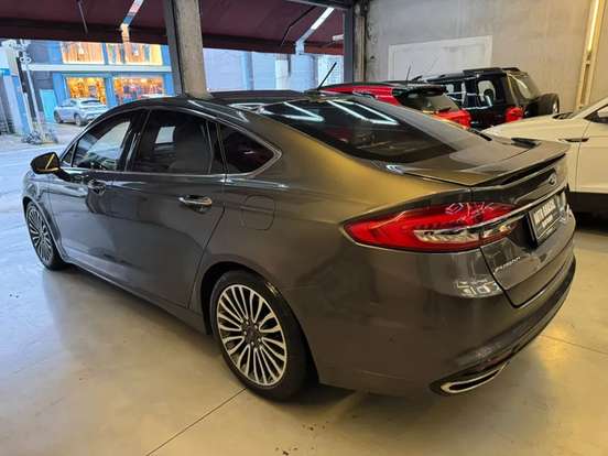 FORD-FUSION-2017