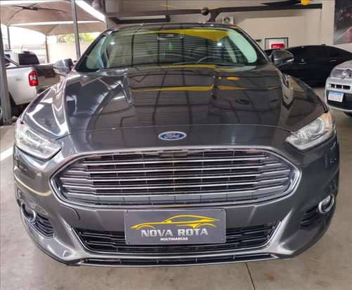 FORD-FUSION-2015