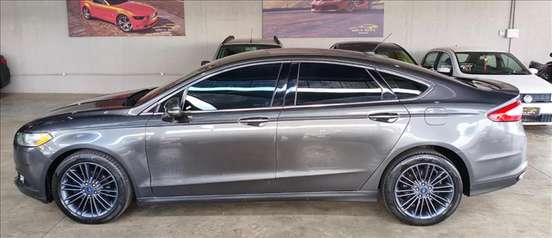 FORD-FUSION-2015
