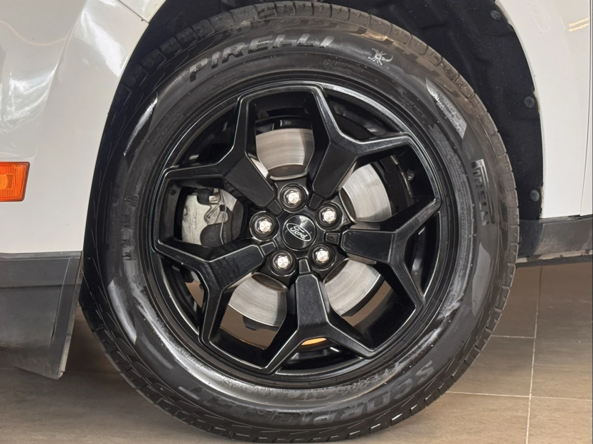 Ford Maverick — foto 8