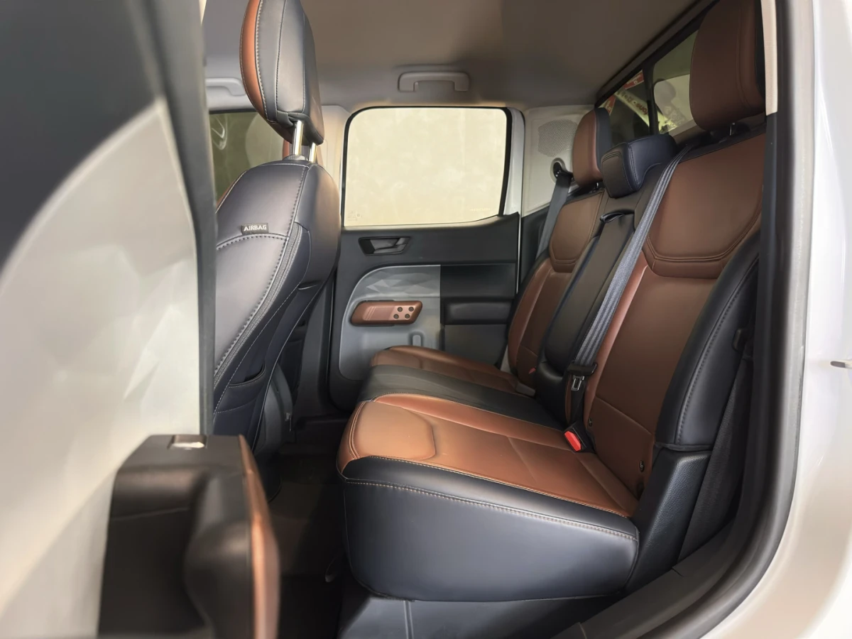 Ford Maverick — foto 11