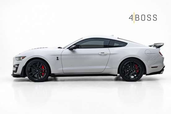 FORD-MUSTANG-2021