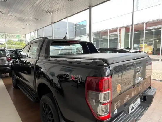 FORD-RANGER-2.2 BLACK 4X2 CD 16V DIESEL 4P AUTOMÁTICO FORD-RANGER-2022