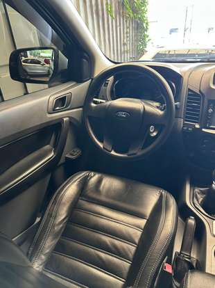 FORD-RANGER-2013