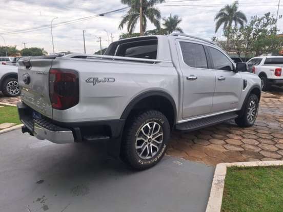 FORD-RANGER-3.0 V6 TURBO DIESEL CD LIMITED 4X4 AUTOMÁTICO FORD-RANGER-2025