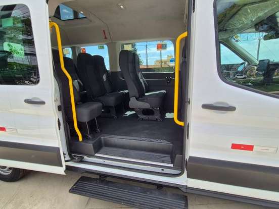 FORD-TRANSIT-2.0 ECOBLUE DIESEL MINIBUS 15+1 410L MANUAL FORD-TRANSIT-2021