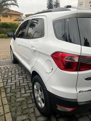 FORD-ECOSPORT-2016
