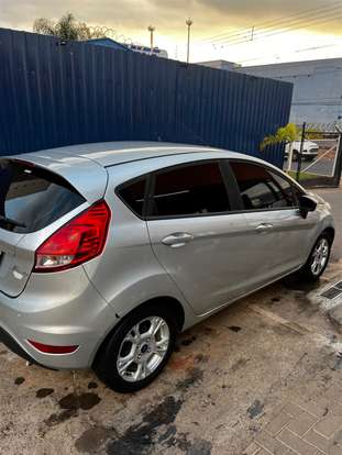 FORD-FIESTA-2013