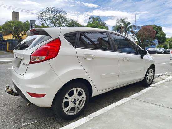 FORD-FIESTA-1.6 SE HATCH 16V FLEX 4P MANUAL FORD-FIESTA-2013