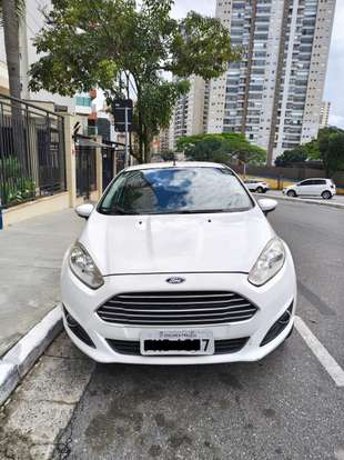 FORD-FIESTA-2013