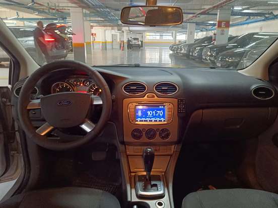 FORD-FOCUS-2.0 GLX 16V FLEX 4P AUTOMÁTICO FORD-FOCUS-2010