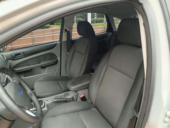 FORD-FOCUS-2.0 GLX 16V FLEX 4P AUTOMÁTICO FORD-FOCUS-2010