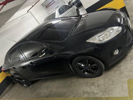 FORD FOCUS 2.0 SE SEDAN 16V FLEX 4P POWERSHIFT