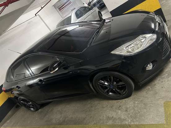FORD-FOCUS-2015