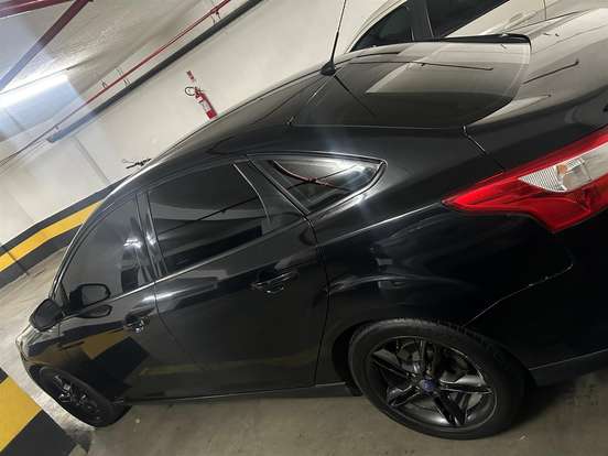 FORD-FOCUS-2.0 SE SEDAN 16V FLEX 4P POWERSHIFT FORD-FOCUS-2015