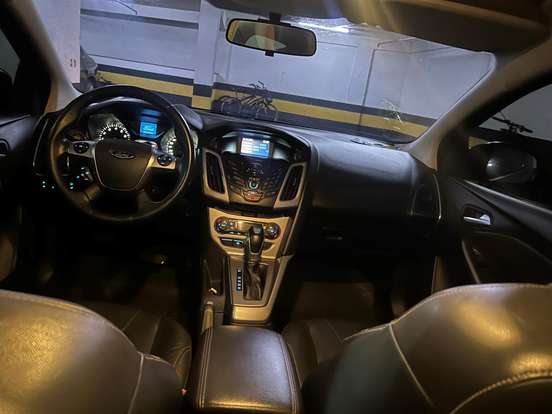 FORD-FOCUS-2015