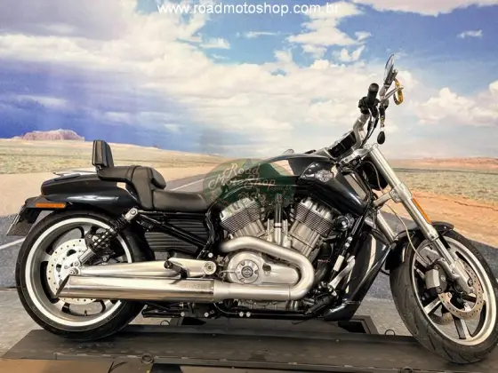 HARLEY-DAVIDSON V-ROD MUSCLE 