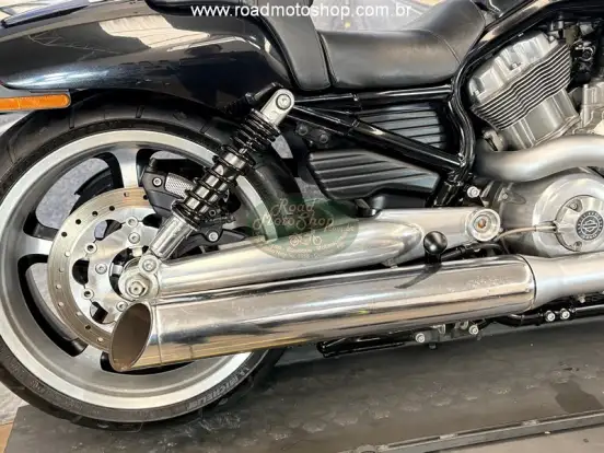 HARLEY-DAVIDSON-V-ROD MUSCLE-2013