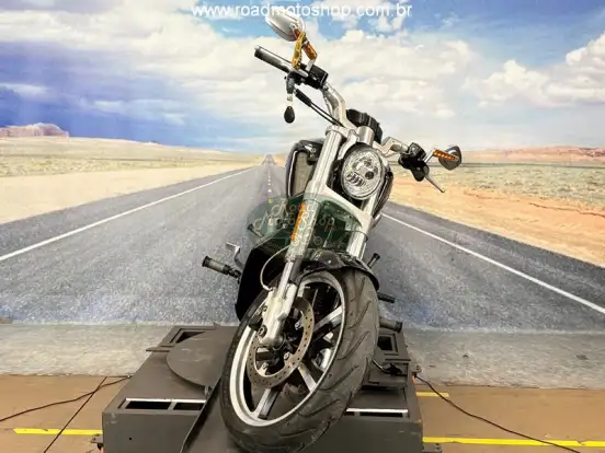 HARLEY-DAVIDSON-V-ROD MUSCLE-2013