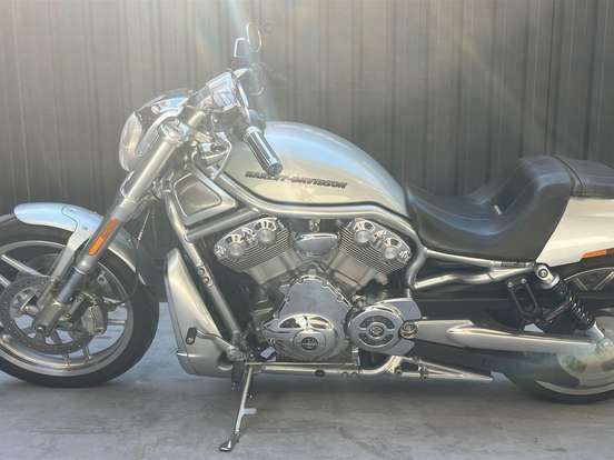 HARLEY-DAVIDSON-V-ROD 10TH ANNIVERSARY EDITION HARLEY-DAVIDSON-V-ROD 10TH ANNIVERSARY EDITION-2012