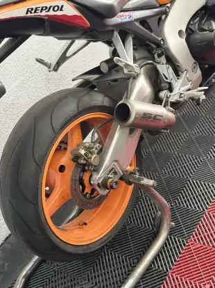 HONDA-CBR 1000RR-2011