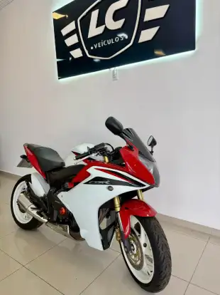 HONDA-CBR 600F HONDA-CBR 600F-2012