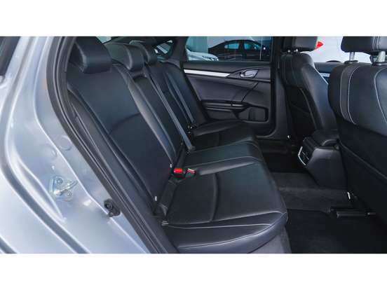 HONDA-CIVIC-2021