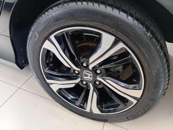 HONDA-CIVIC-2018
