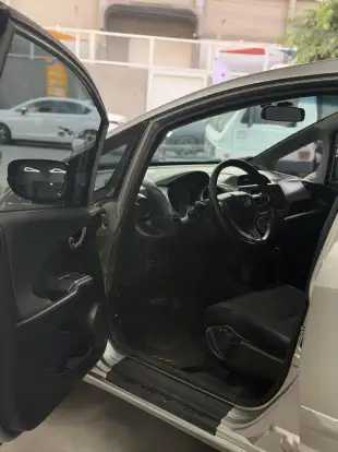 HONDA-FIT-2011