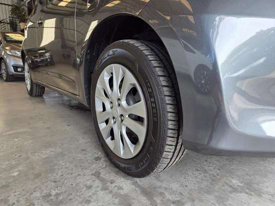HONDA-FIT-1.4 DX 16V FLEX 4P MANUAL HONDA-FIT-2013