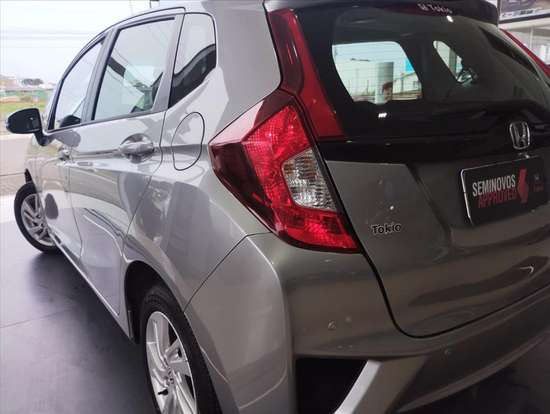HONDA-FIT-2017