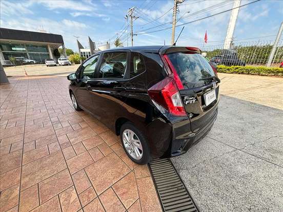 HONDA-FIT-2016