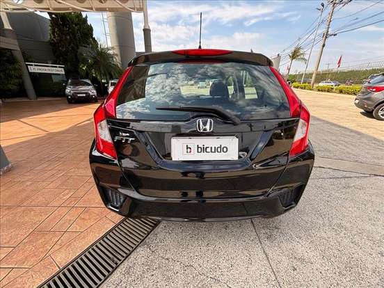 HONDA-FIT-2016