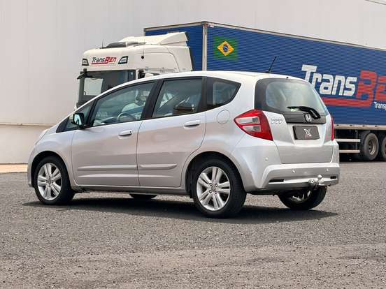 HONDA-FIT-2012