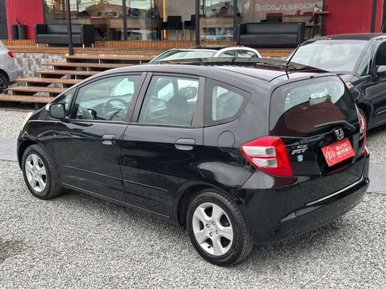HONDA-FIT-2011