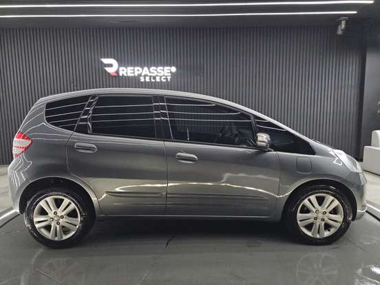 HONDA-FIT-2009