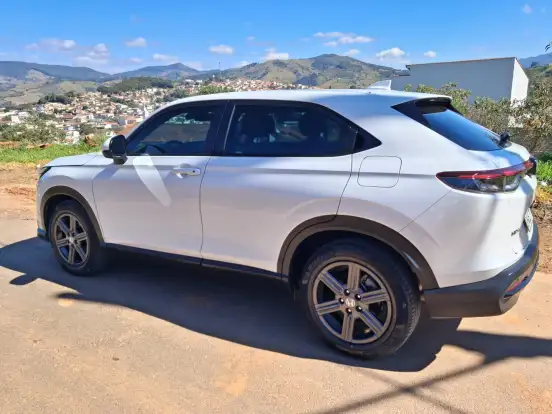 HONDA-HR-V-2023