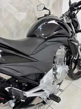 HONDA-CB 300R-2010