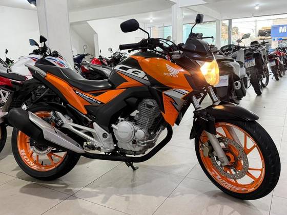 HONDA CB TWISTER 