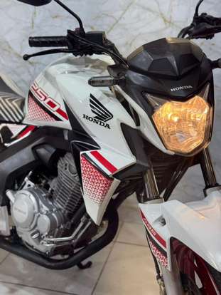 HONDA-CB TWISTER-2022