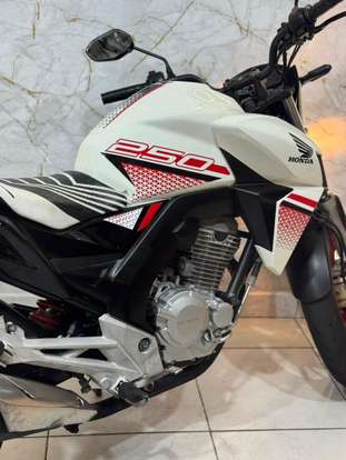 HONDA-CB TWISTER-2022