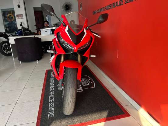 HONDA-CBR 650R ABS-2022
