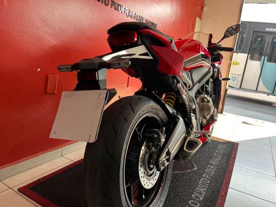 HONDA-CBR 650R ABS-2022