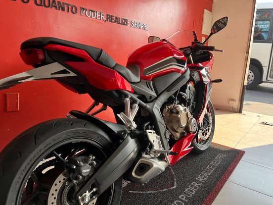 HONDA-CBR 650R ABS-2022