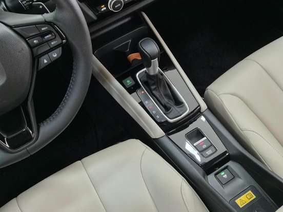 HONDA-CITY-1.5 i-VTEC FLEX TOURING CVT HONDA-CITY-2026