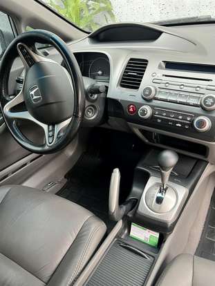 HONDA-CIVIC-2010