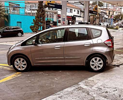 HONDA-FIT-2013