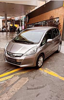 HONDA-FIT-2013